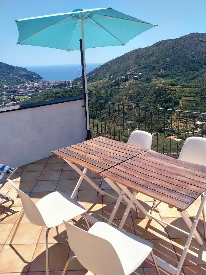 Trilocale In Dimora Tipica Apartment Montale  Екстериор снимка