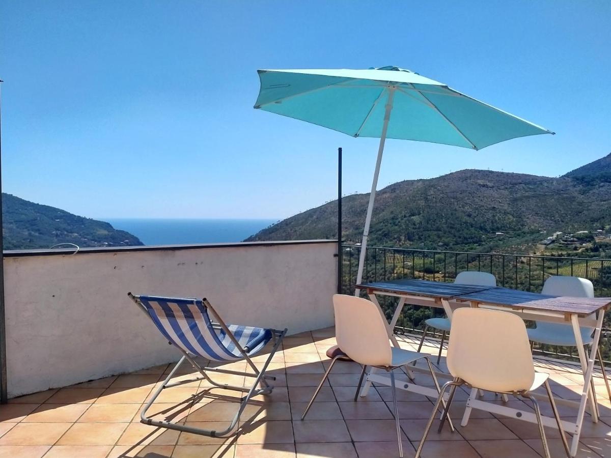 Trilocale In Dimora Tipica Apartment Montale  Екстериор снимка