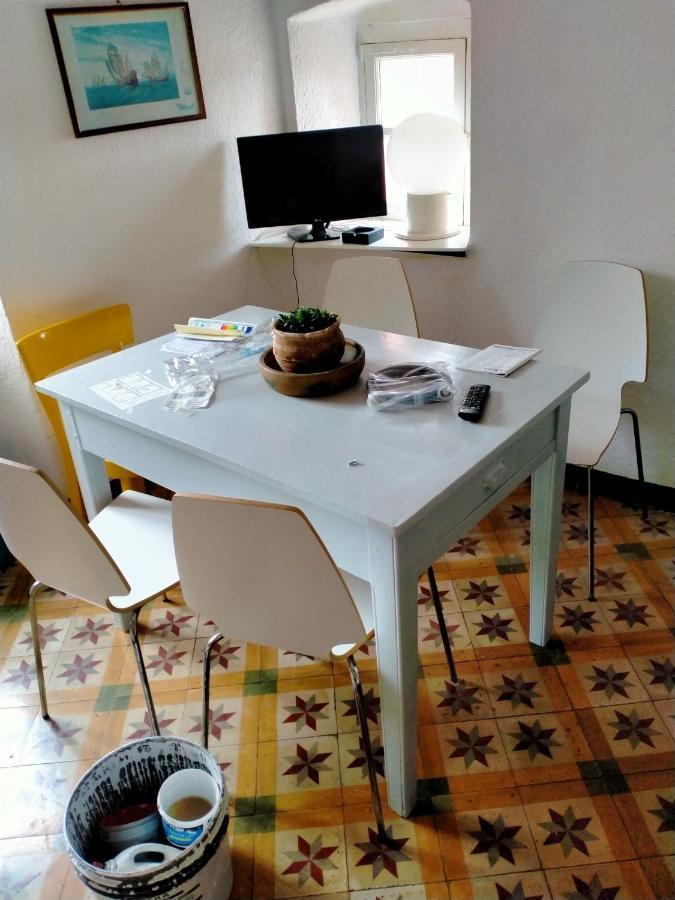 Trilocale In Dimora Tipica Apartment Montale  Екстериор снимка