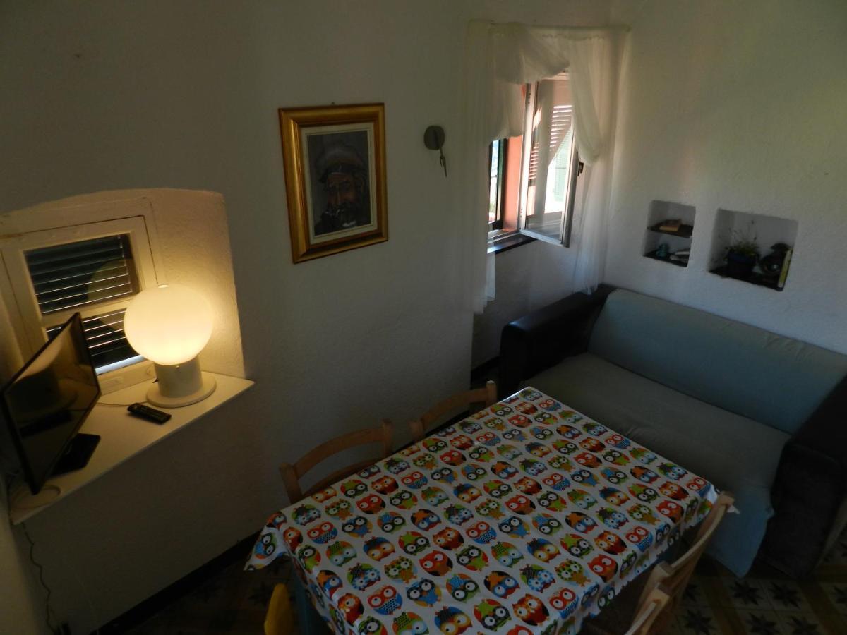 Trilocale In Dimora Tipica Apartment Montale  Екстериор снимка